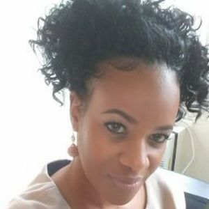 Meet your Posher, Jeannine